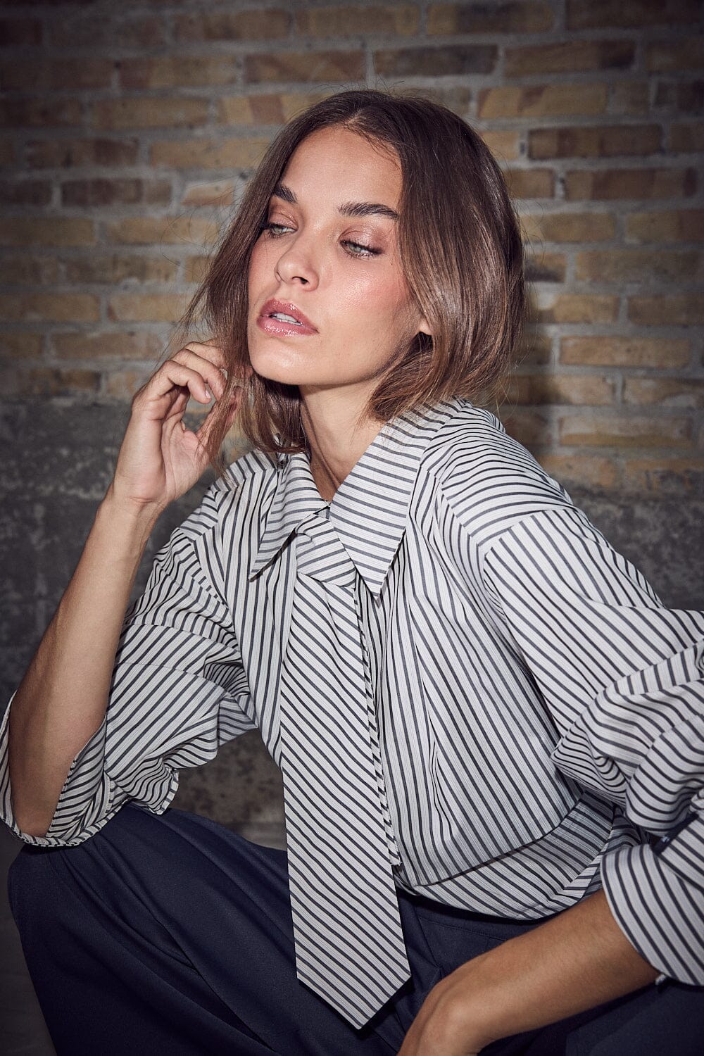 HAUTE L'AMITIÉ - Gemma Tie Stripe Shirt