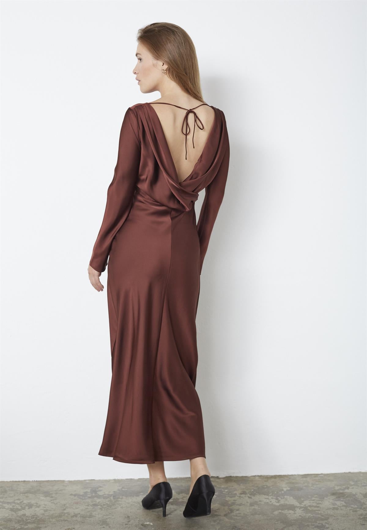 Co'Couture - Safira Waterfall Back Dress