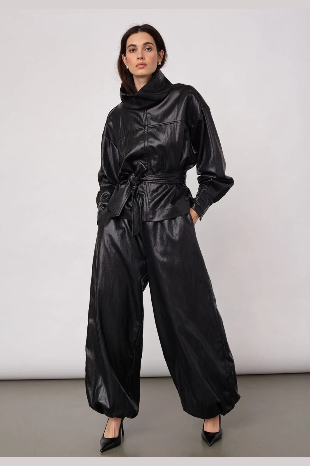 Co'Couture - Gitt Funnel Neck Blouse