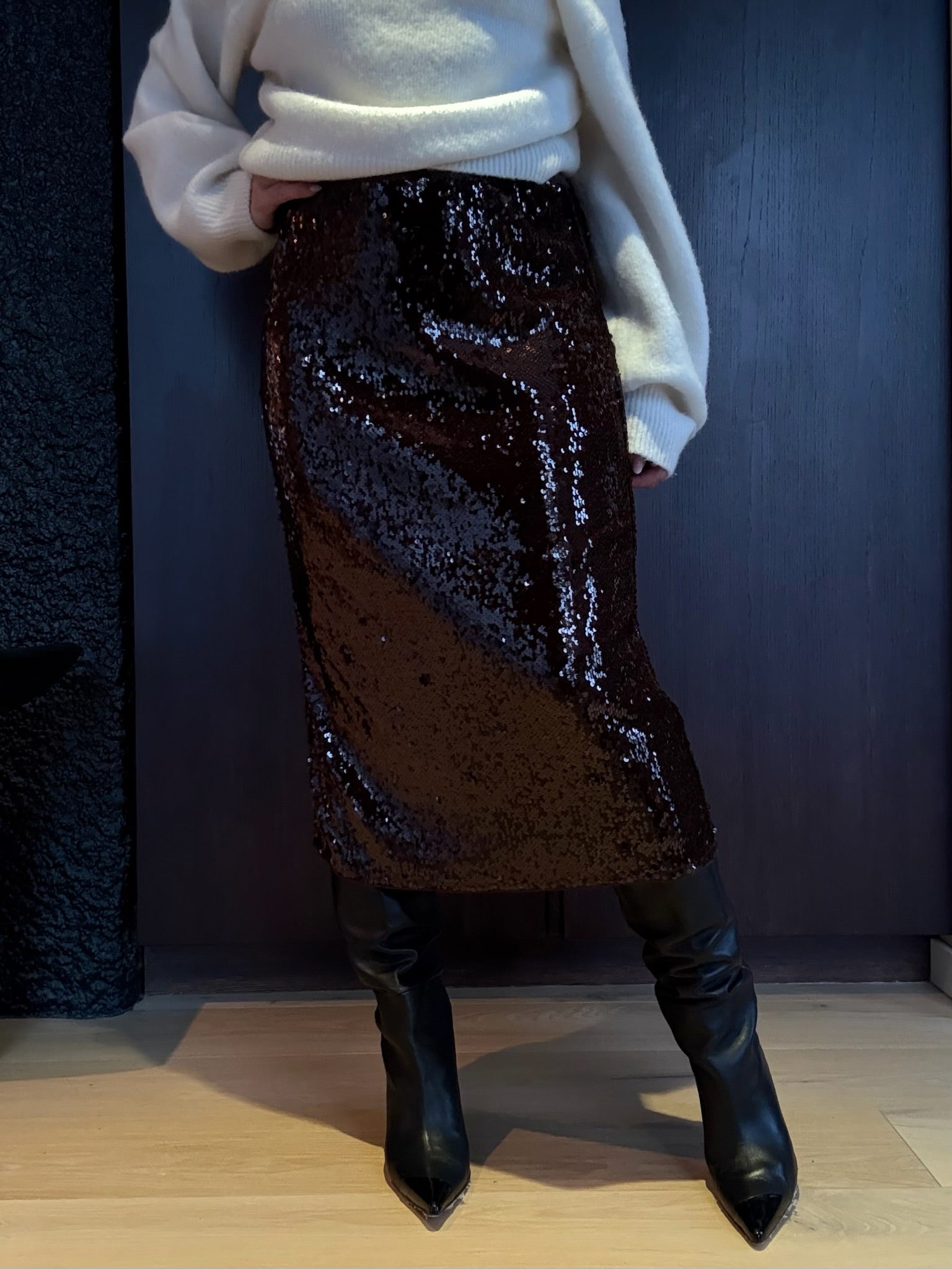 SR - Maddison Midi Skirt