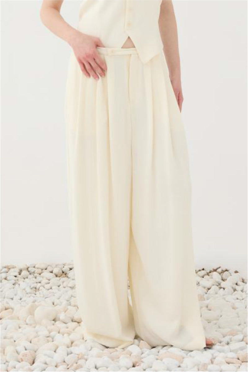 ELEH - Pleated Pant