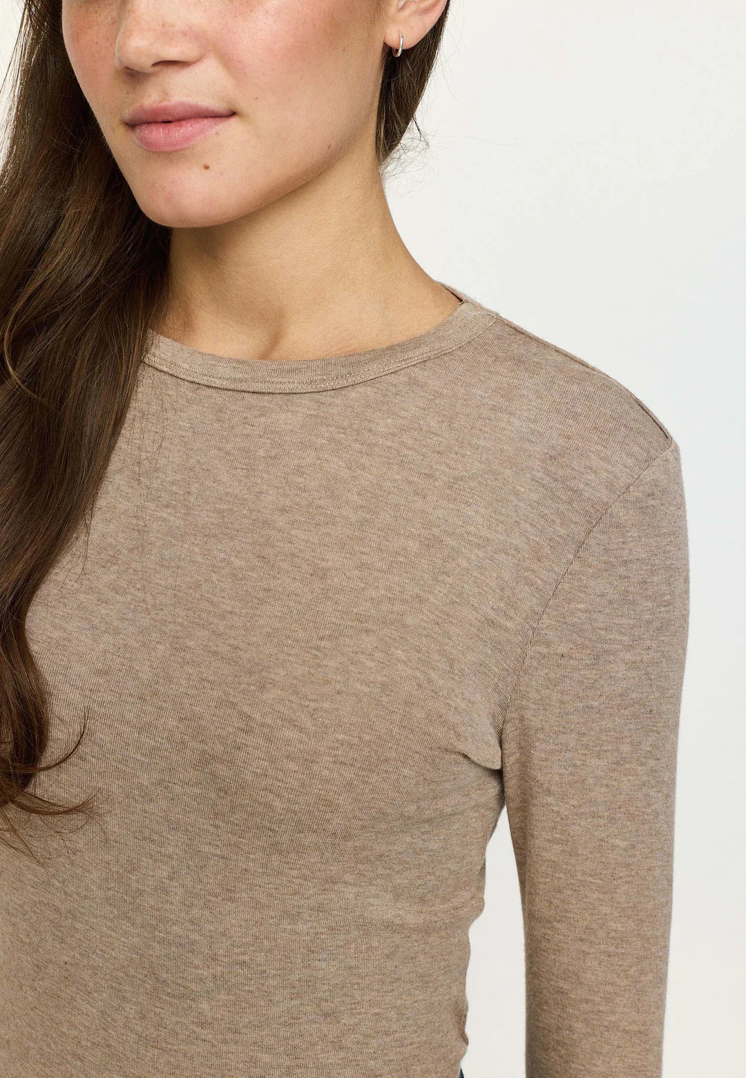 SR - Roman O - Neck