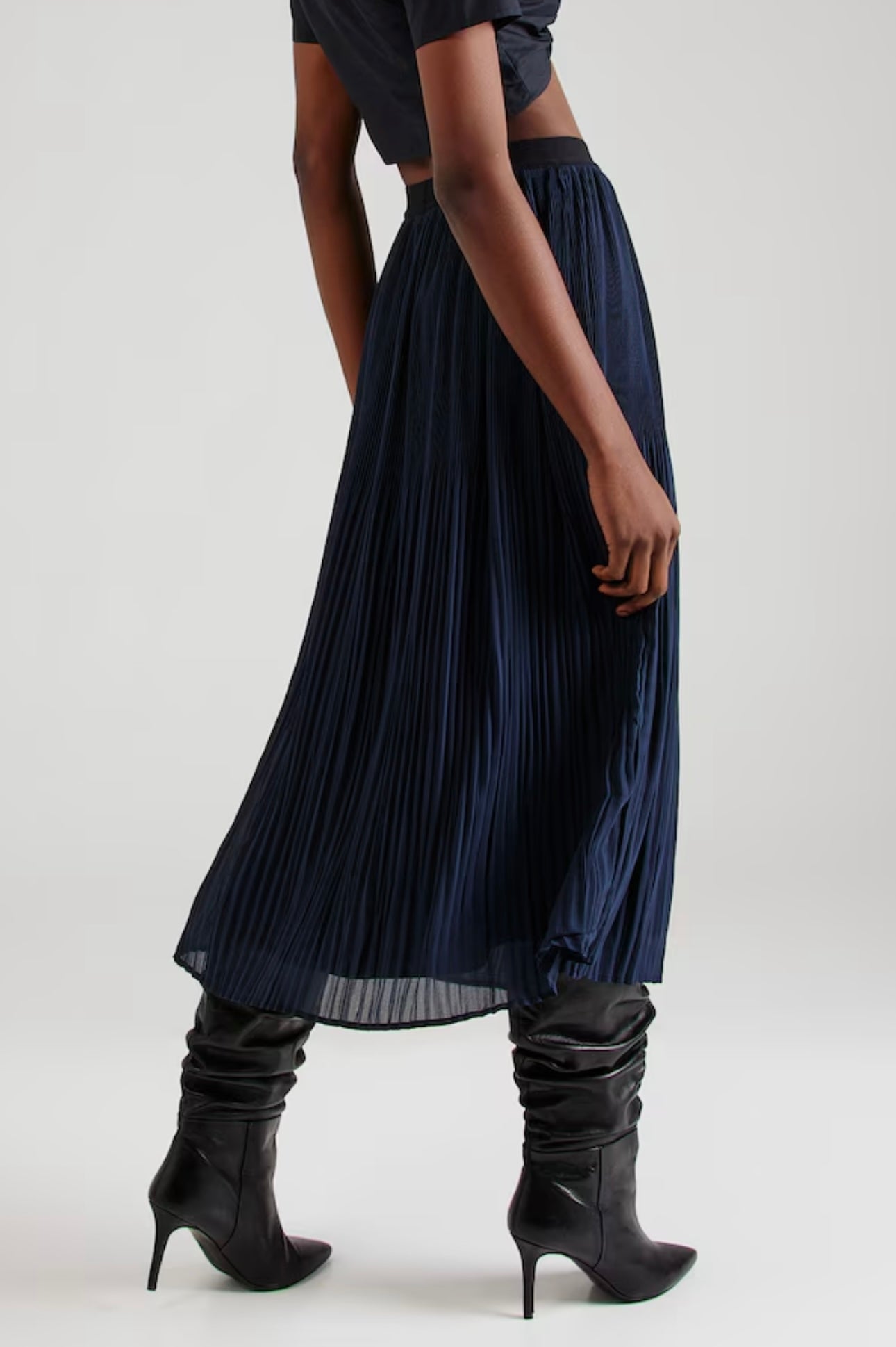 SR - Corina Plissé Skirt
