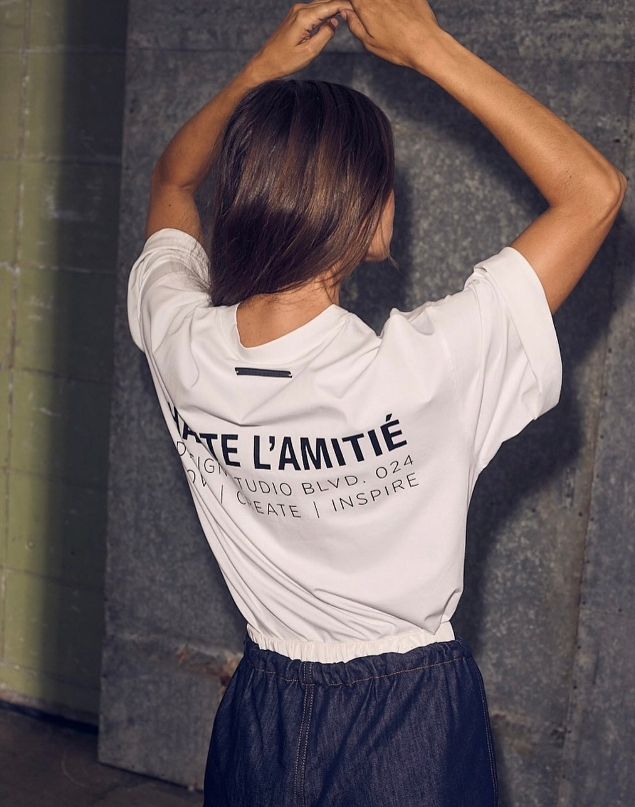 HAUTE L'AMITIÉ - Back Logo Loose Tee