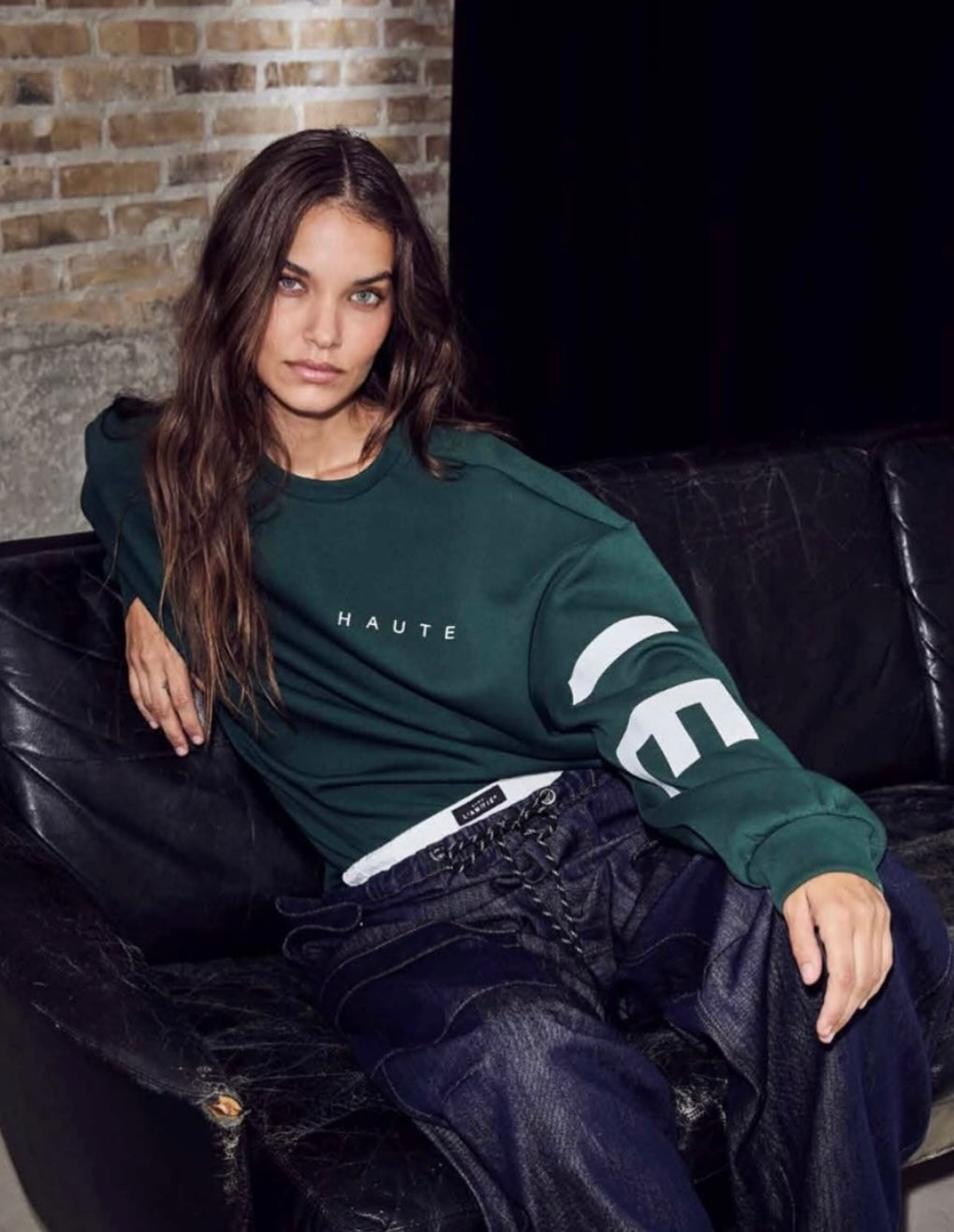 HAUTE L'AMITIÉ - Maxi Split Logo Sweat