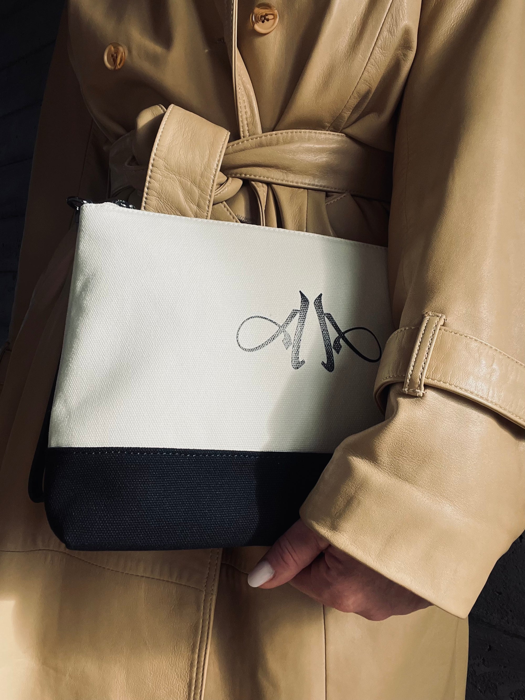 AndreA - Blanca Clutch Medium