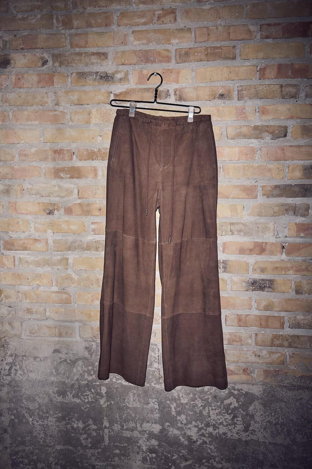 HAUTE L'AMITIÉ - Goto Suede Tie Pant