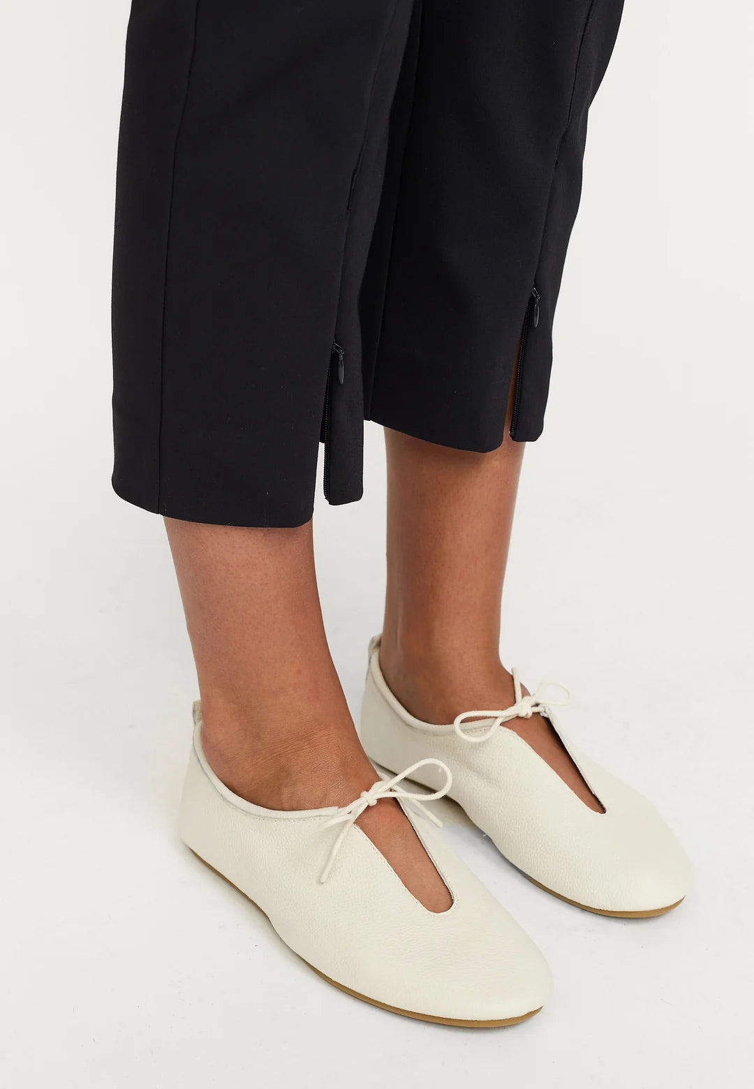SR - Hibiscus Zip Pant