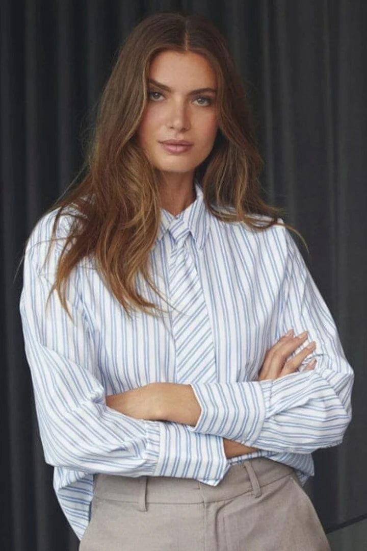 Co'Couture - Devin Stripe Tie Shirt