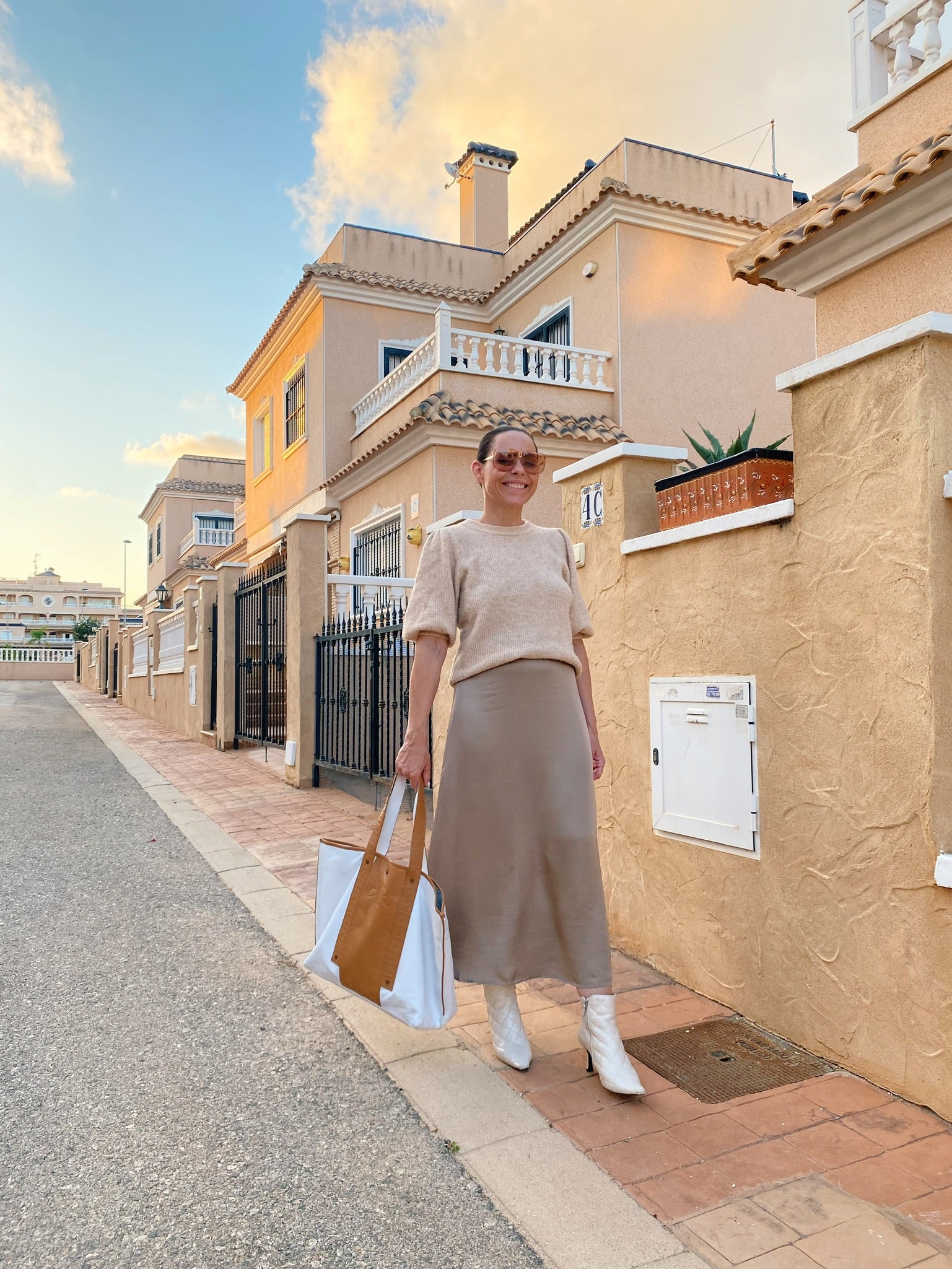 AndreA - "All In" Tote Bag White/Camel