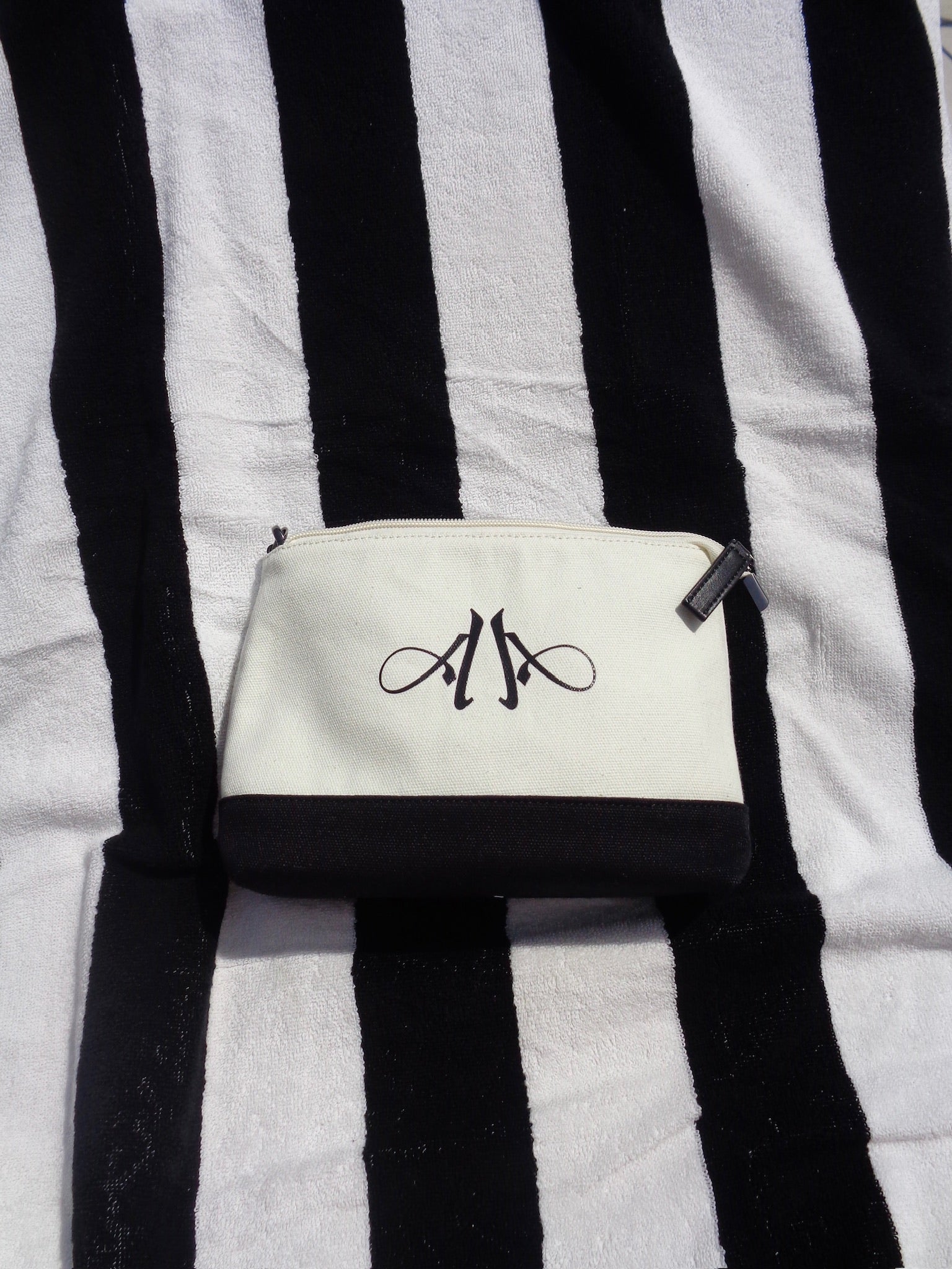 AndreA - Blanca Clutch Small