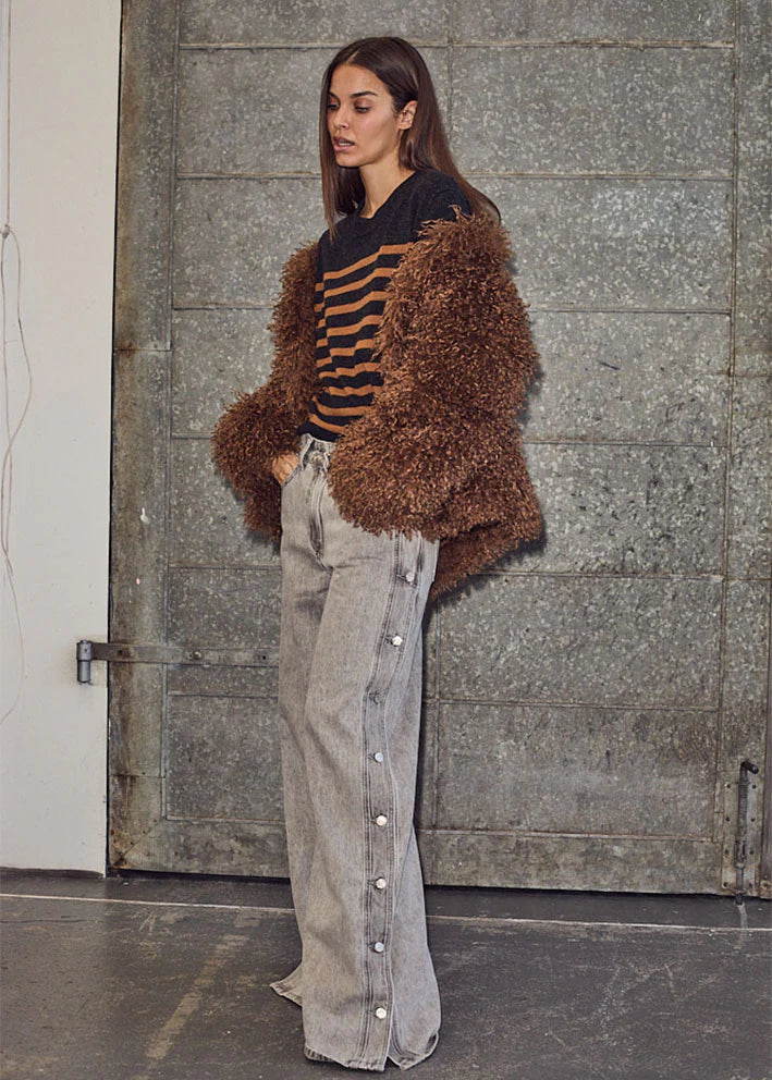 HAUTE L'AMITIÉ - Side Panel Button Jeans Regular Length