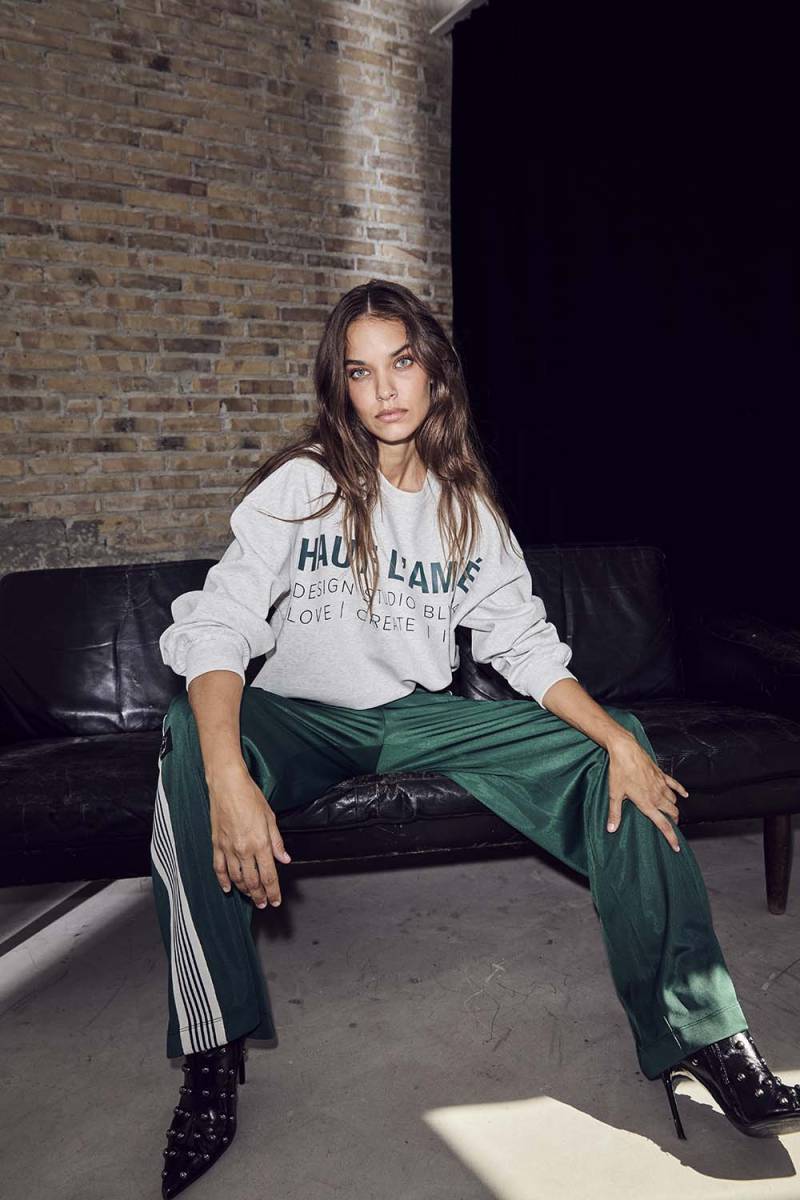 HAUTE L'AMITIÉ - Baggy Track Pants Sporty Green