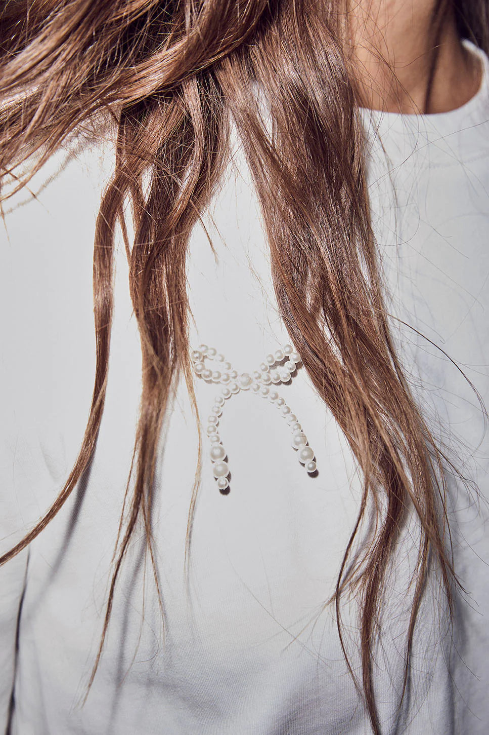 HAUTE L'AMITIÉ - Pearl Bow Tee