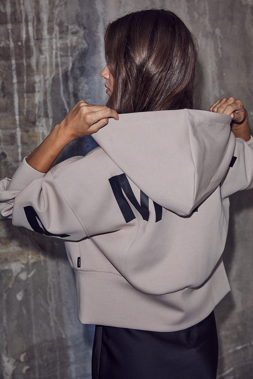 HAUTE L'AMITIÉ - Maxi Split Zip Hoodie