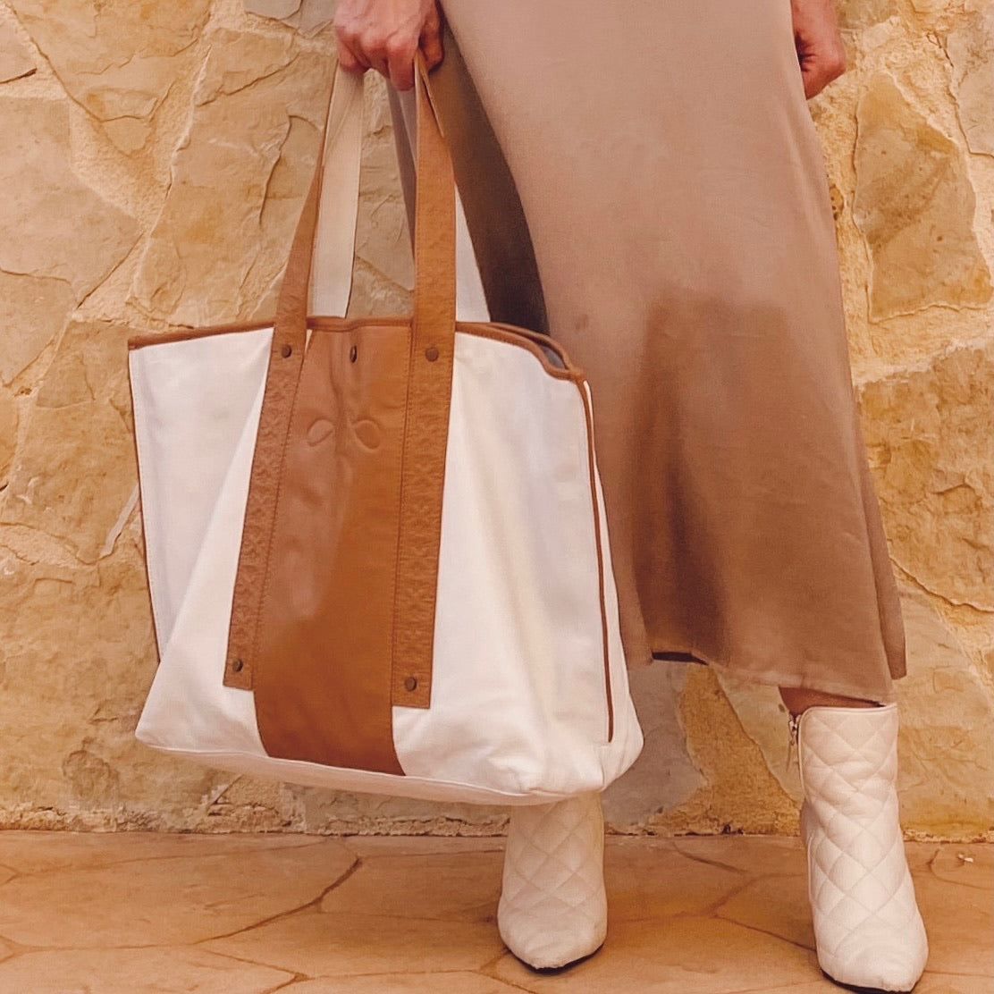 AndreA - "All In" Tote Bag White/Camel