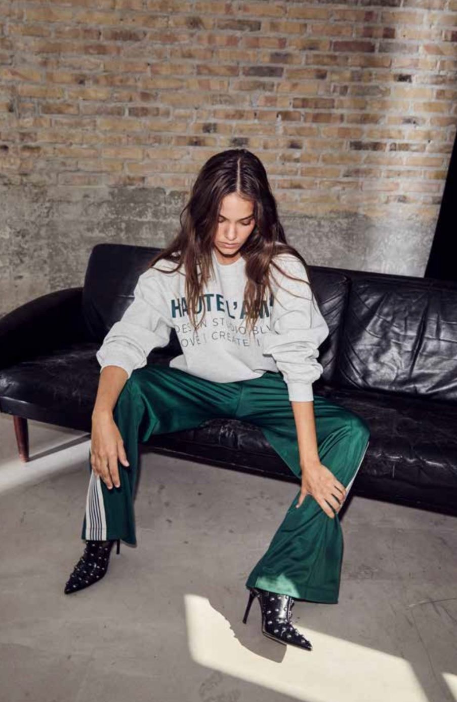 HAUTE L'AMITIÉ - Baggy Track Pants Regular Length