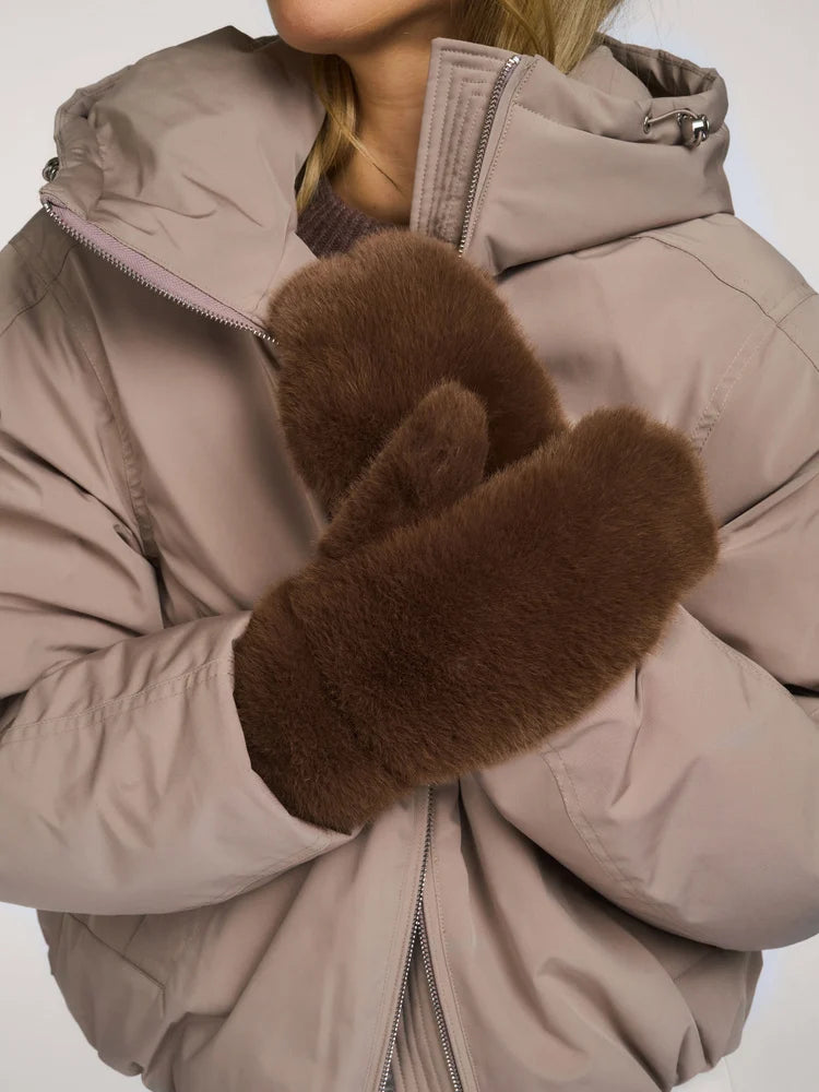 Co'Couture - Penza Fur Mitten