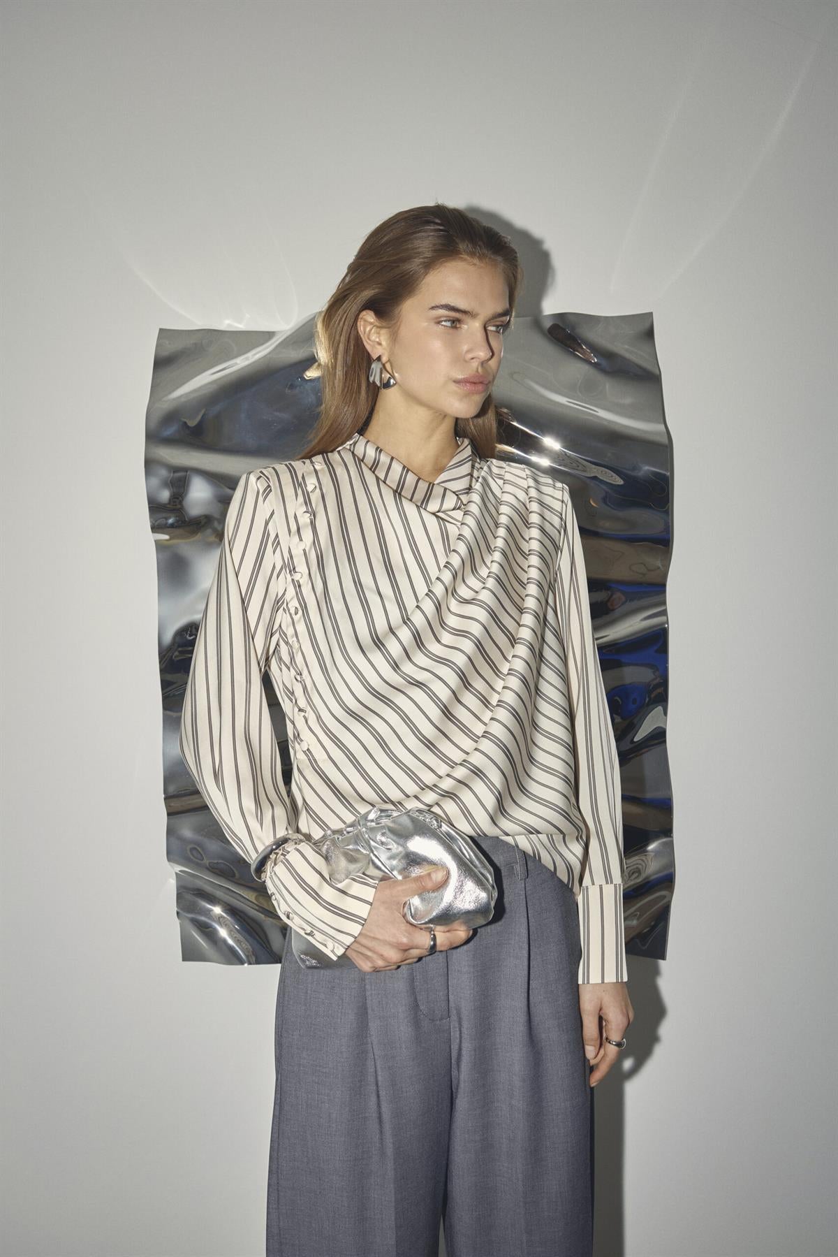 Co'Couture - Helly Button Stripe Blouse