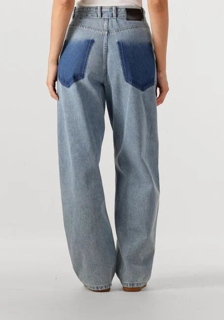 HAUTE L'AMITIÉ - Flip Waist Pocket Jeans