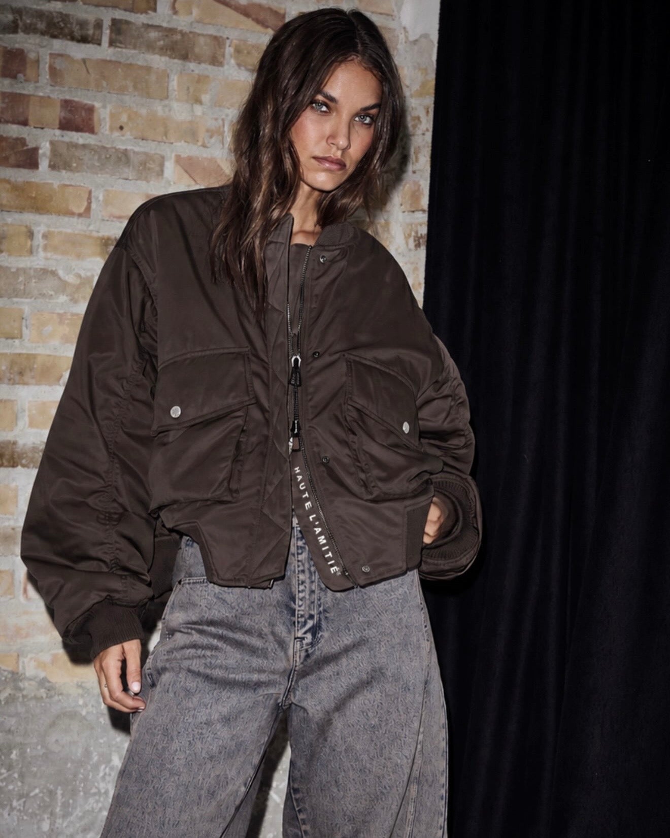 HAUTE L'AMITIÉ - Bailey Zipper Bomber