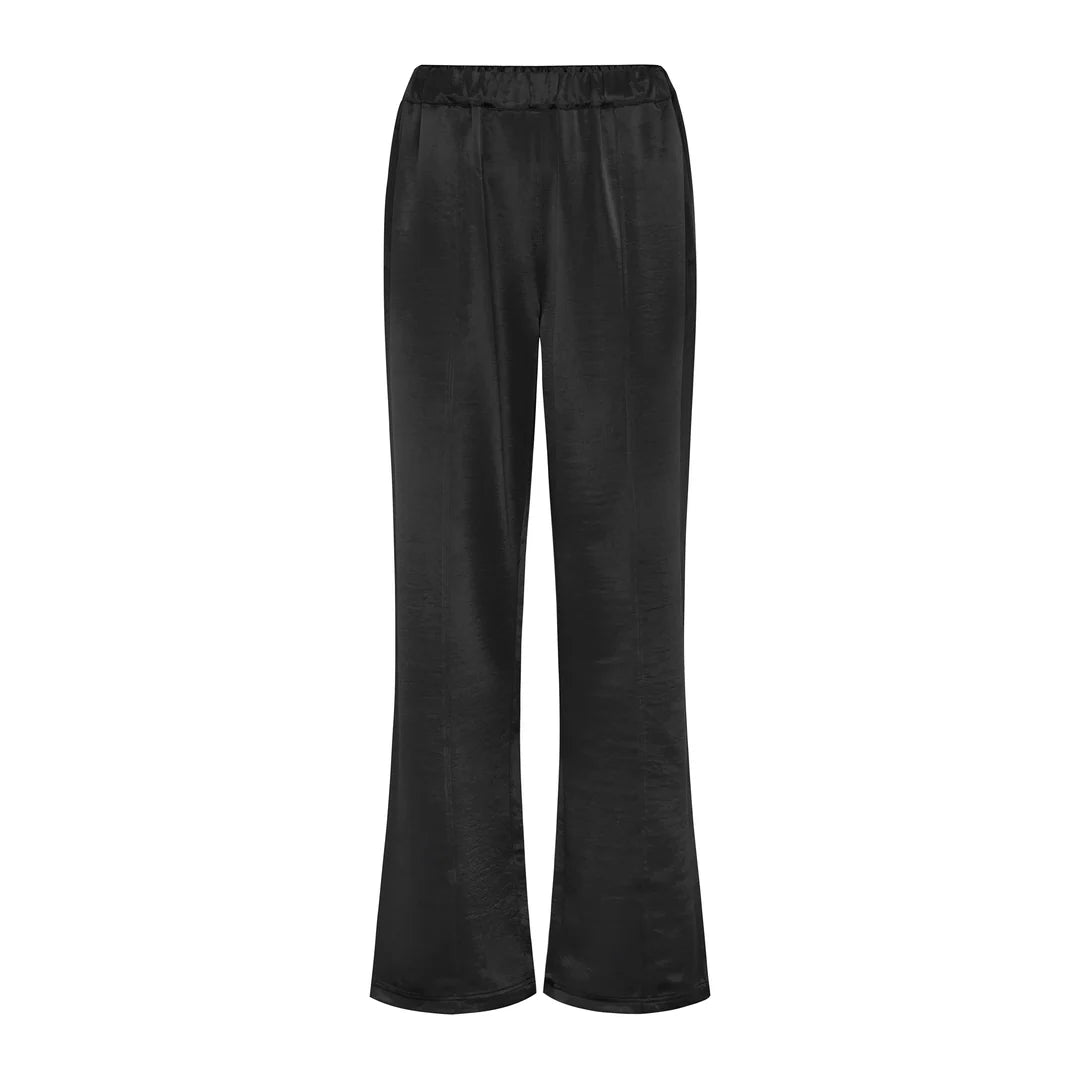 SR - Salma Pant