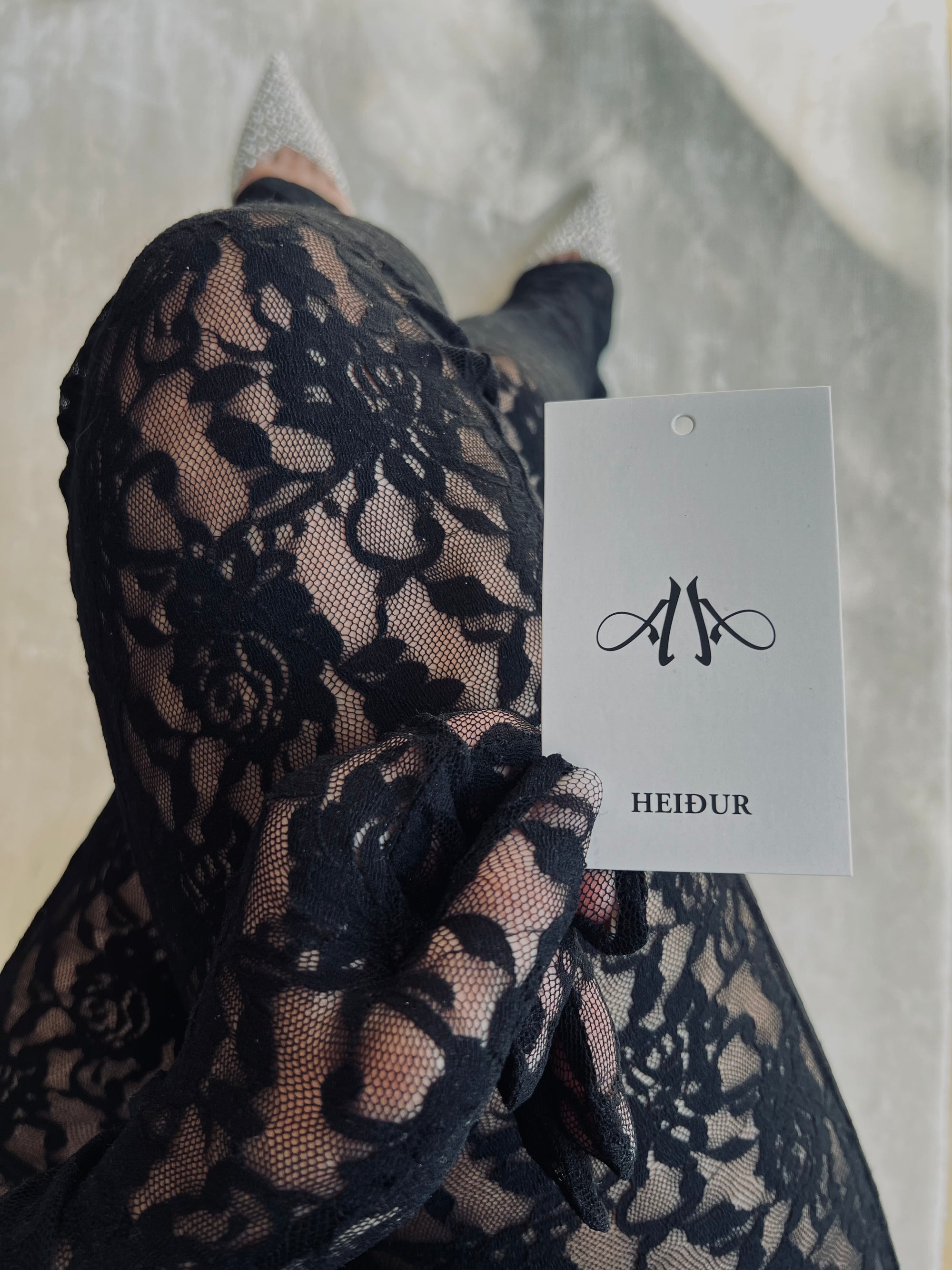 AndreA x Heiður - SIX - The Gloves