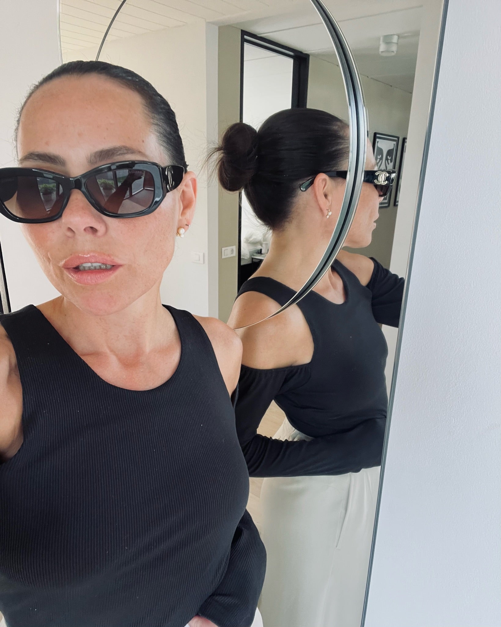 AndreA - Cut Out Yoga Top