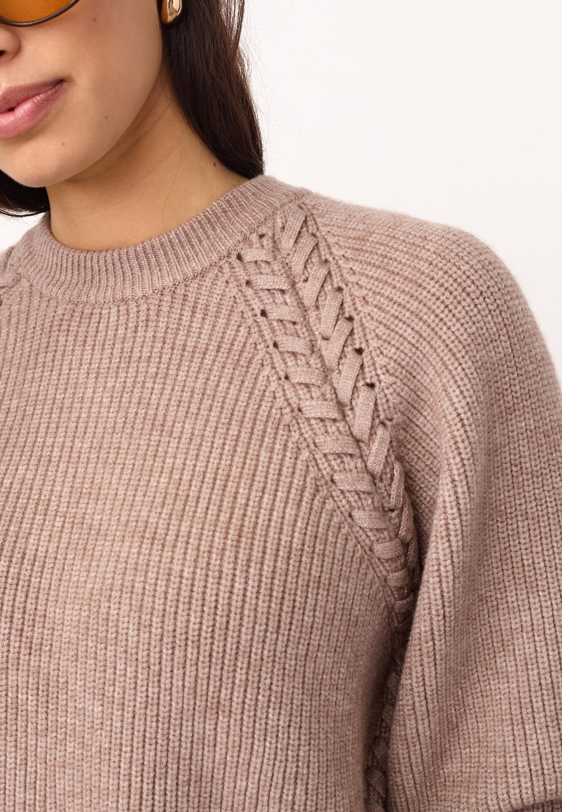 Co'Couture - Row Braid String Knit