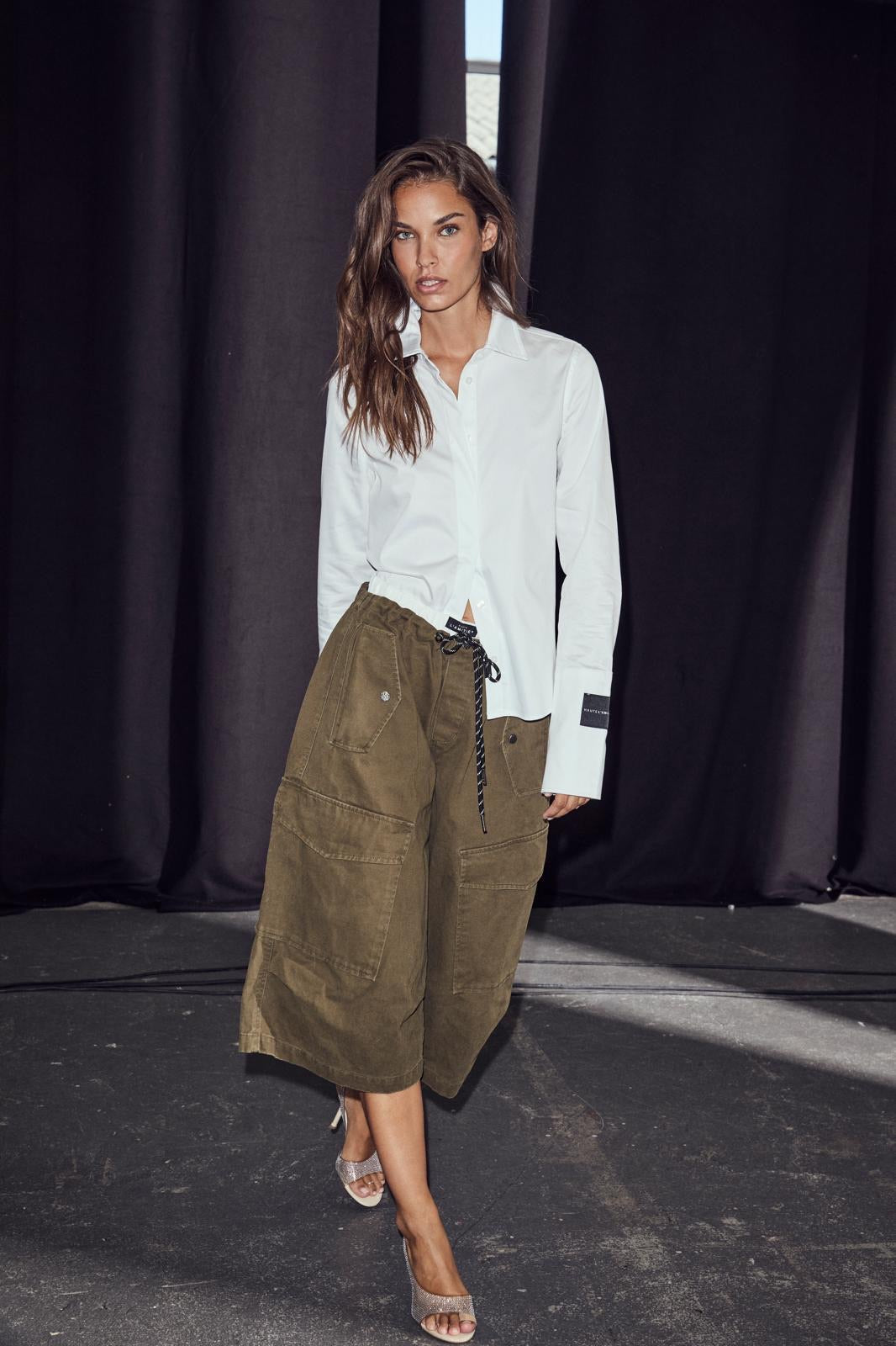 HAUTE L'AMITIÉ - Pull On Cargo Bermudas