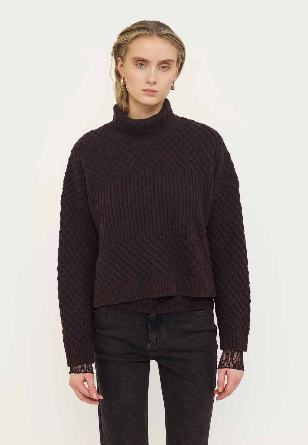 SR - Marie Rollneck Knit