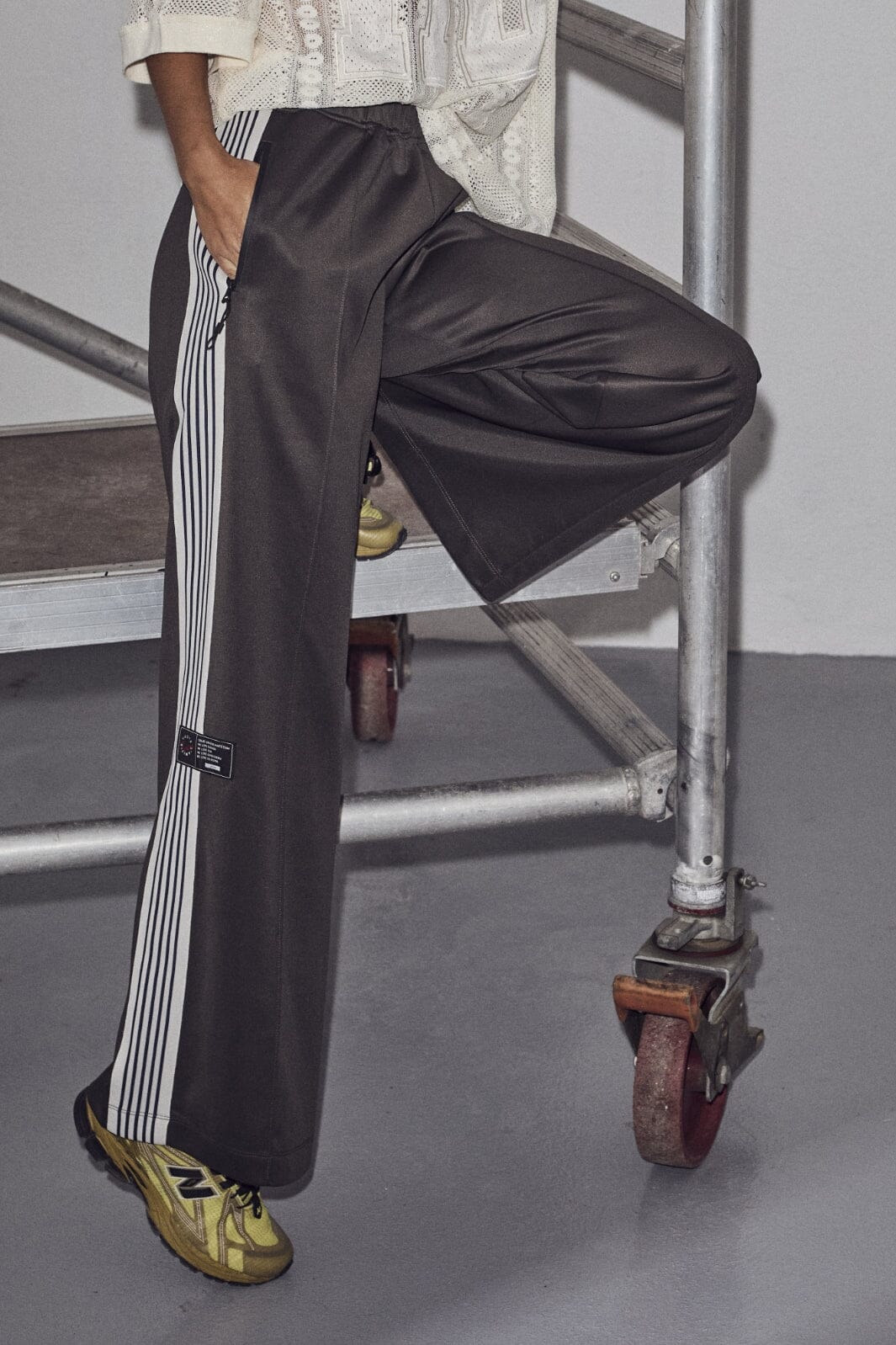 HAUTE L'AMITIÉ - Baggy Track Pants TALL