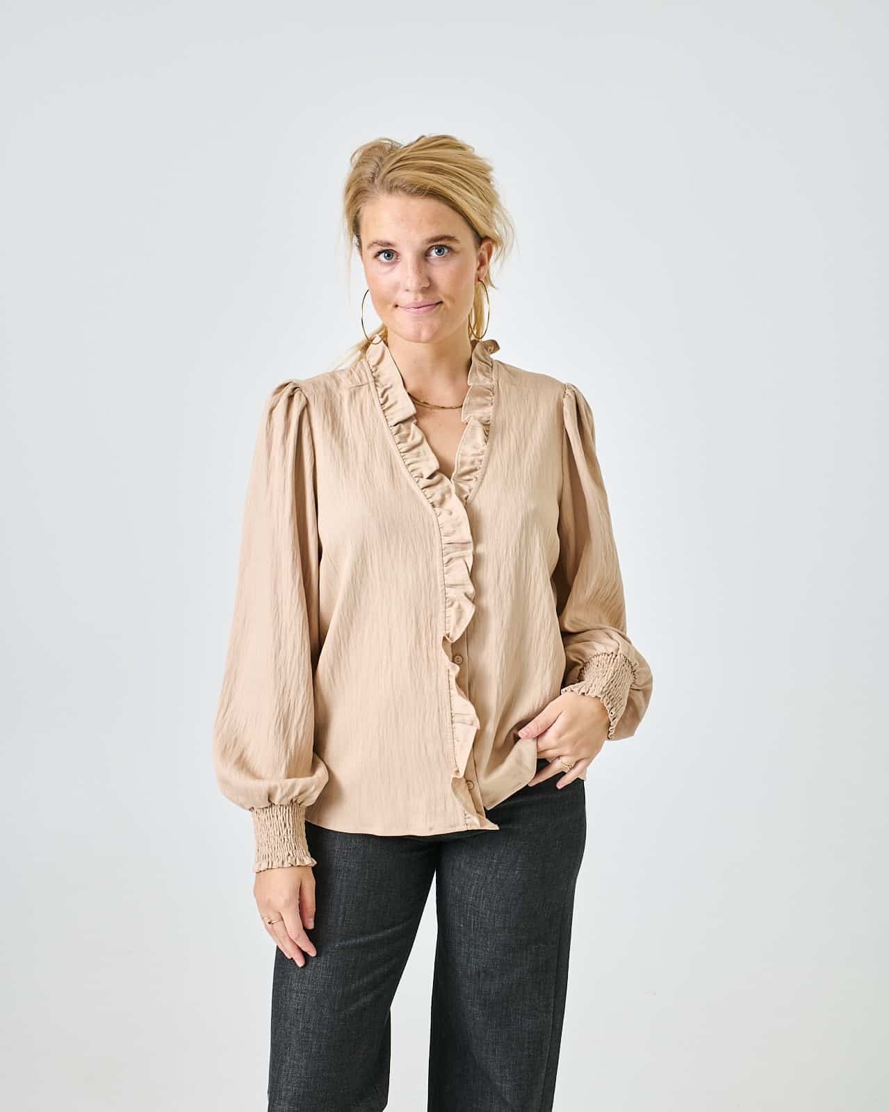 Co’Couture - Sueda Frill Shirt