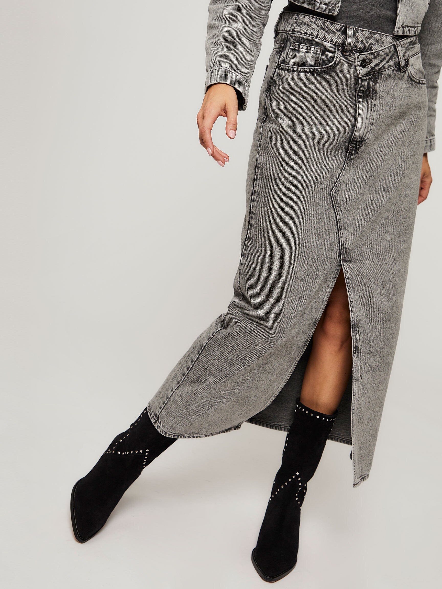 Co'Couture - Vika Asym Slit Skirt