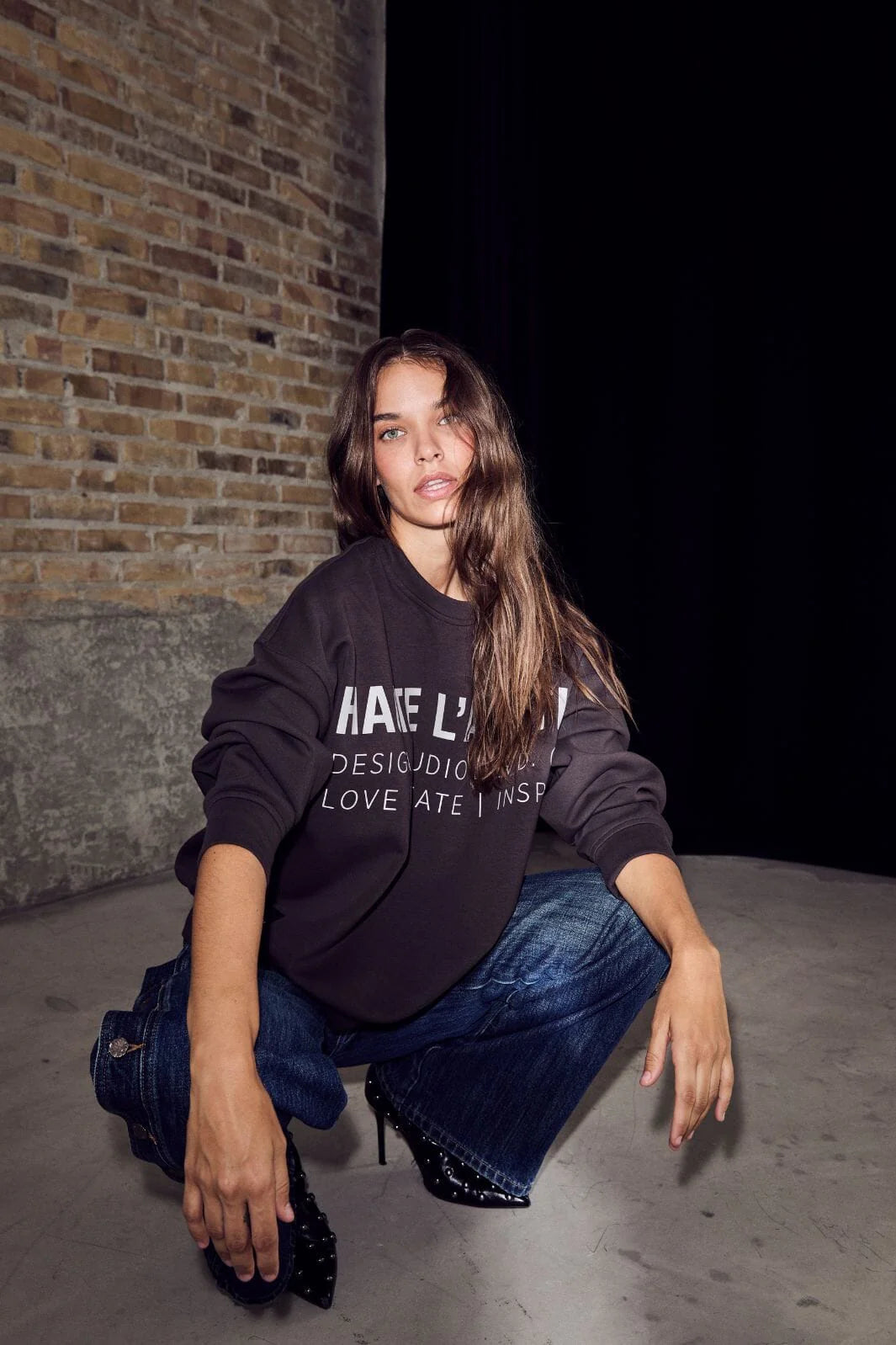 HAUTE L'AMITIÉ - Studio Logo Sweat